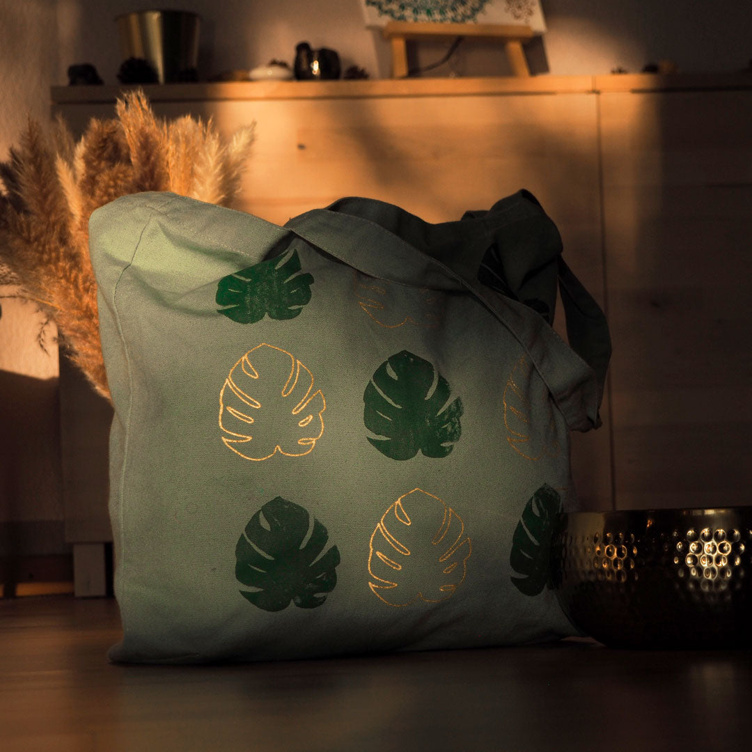 Monstera Kontur